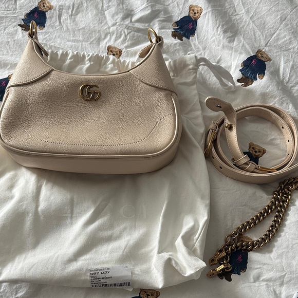 Gucci Handbags - Gucci Beige /Cream Leather Bag aphrodite